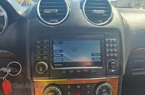 MERCEDES-BENZ GL 