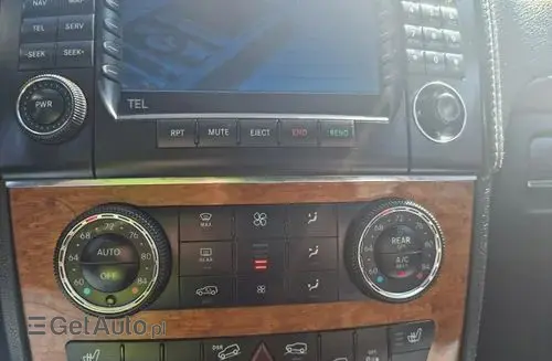 MERCEDES-BENZ GL 