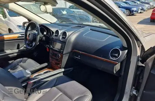 MERCEDES-BENZ GL 