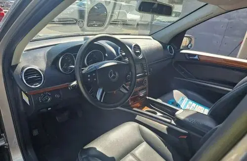 MERCEDES-BENZ GL 