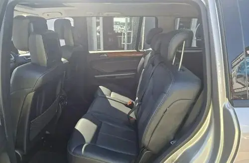 MERCEDES-BENZ GL 