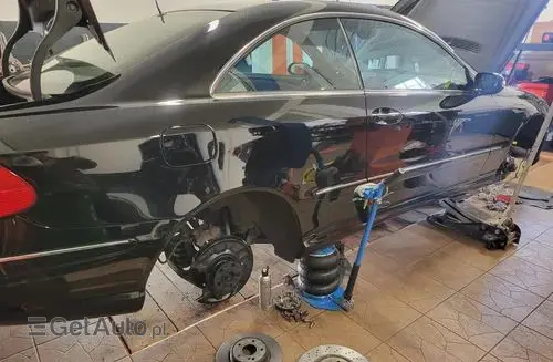 MERCEDES-BENZ CLK 