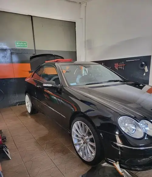 MERCEDES-BENZ CLK 
