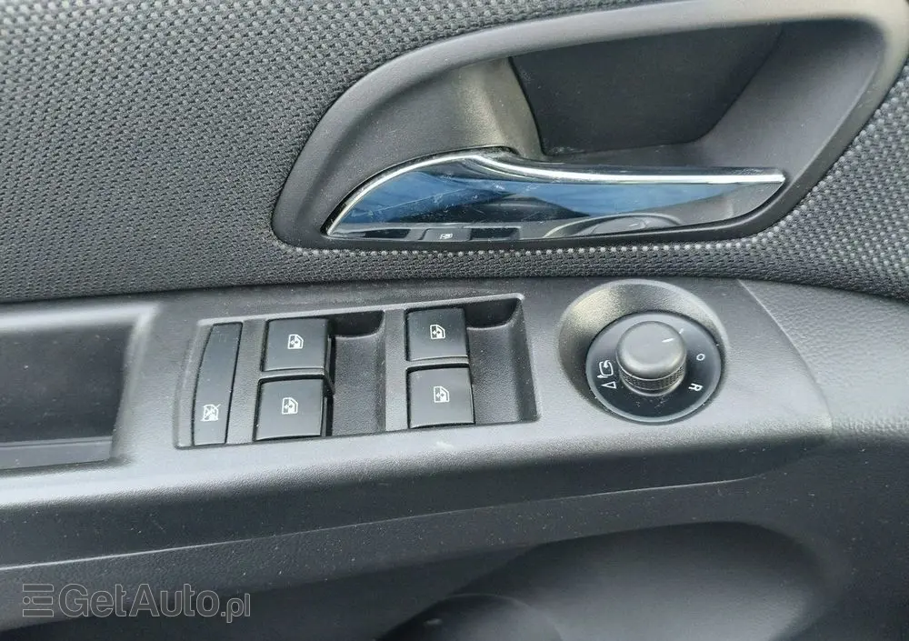 CHEVROLET Cruze 