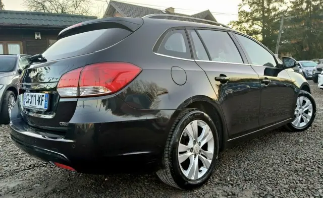 CHEVROLET Cruze 