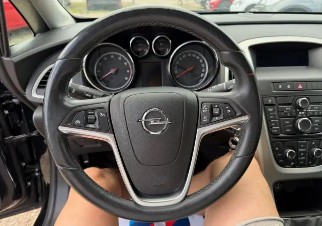 OPEL Astra 1.4 Active
