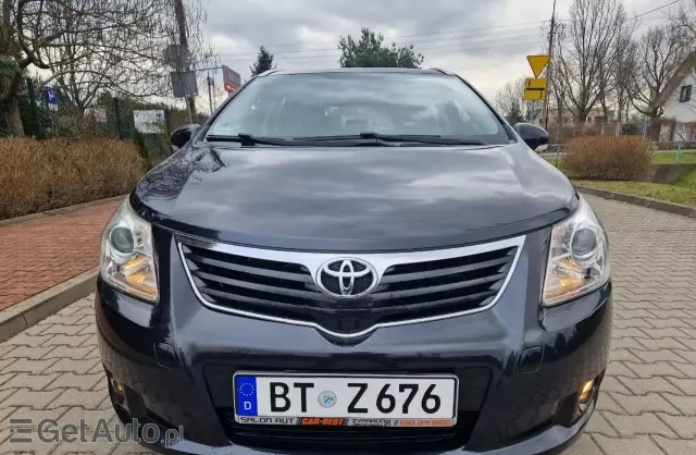 TOYOTA Avensis 