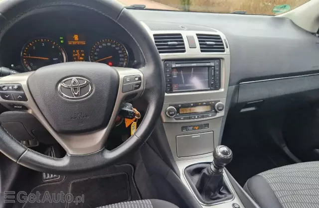 TOYOTA Avensis 