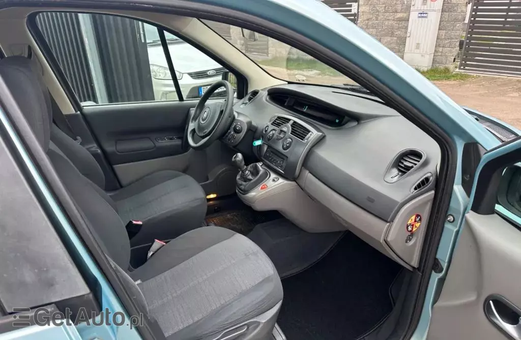 RENAULT Scenic 
