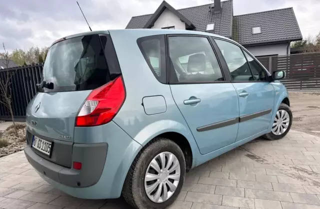 RENAULT Scenic 