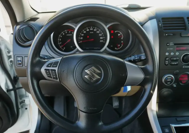 SUZUKI Grand Vitara 1.6 City