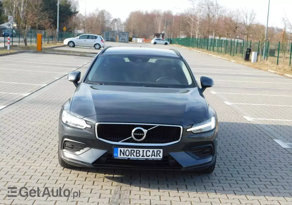 VOLVO V60 D3 Momentum