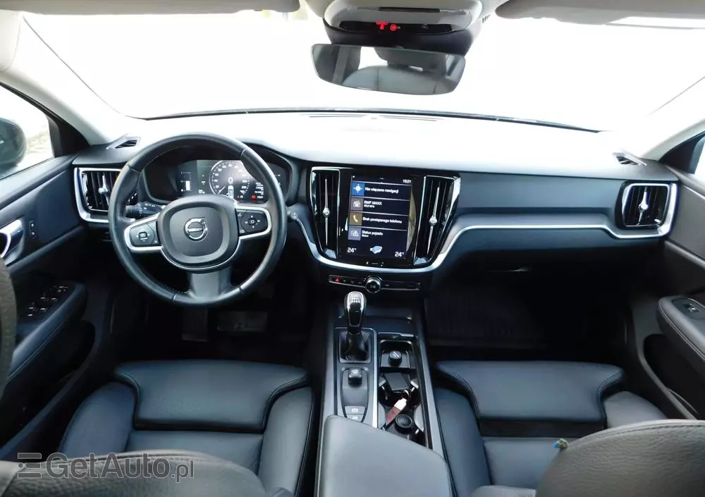 VOLVO V60 D3 Momentum