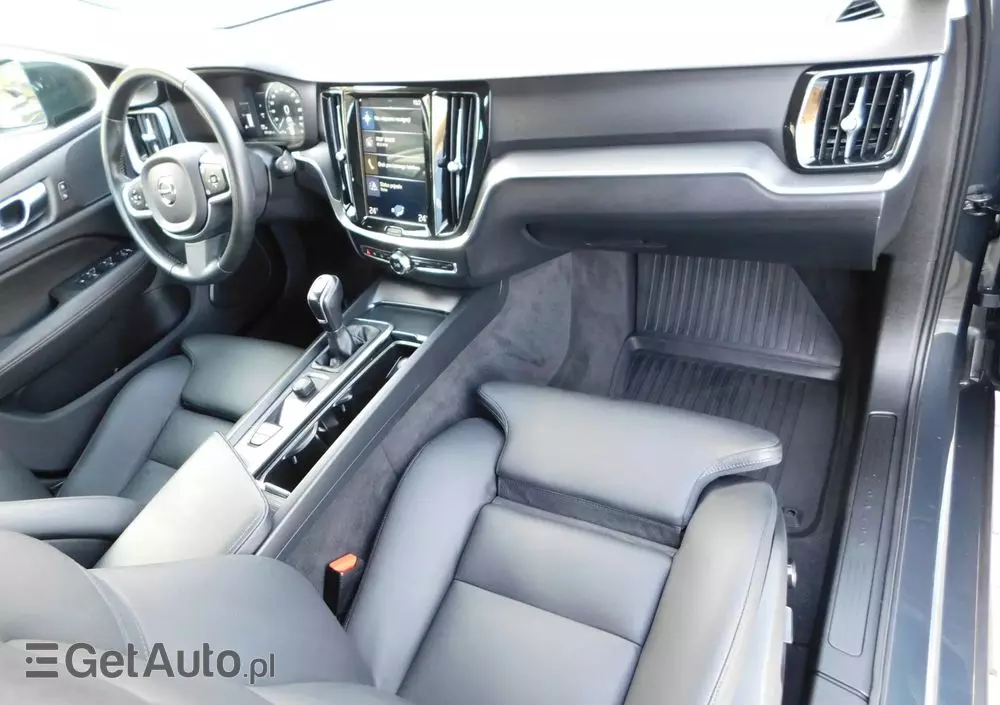 VOLVO V60 D3 Momentum