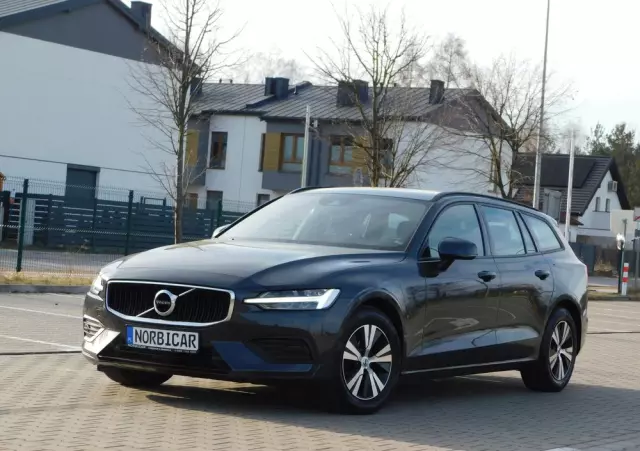 VOLVO V60 D3 Momentum