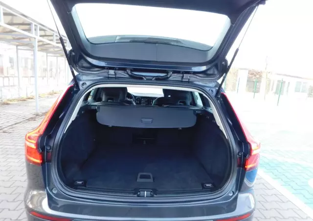 VOLVO V60 D3 Momentum