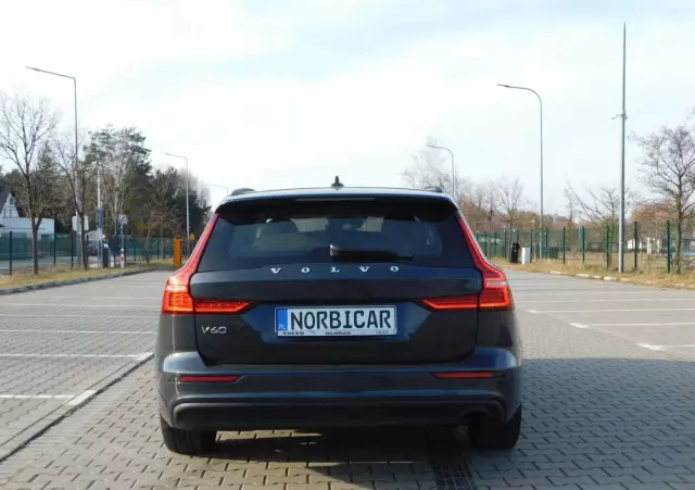 VOLVO V60 D3 Momentum