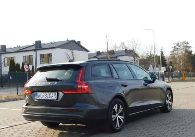 VOLVO V60 D3 Momentum