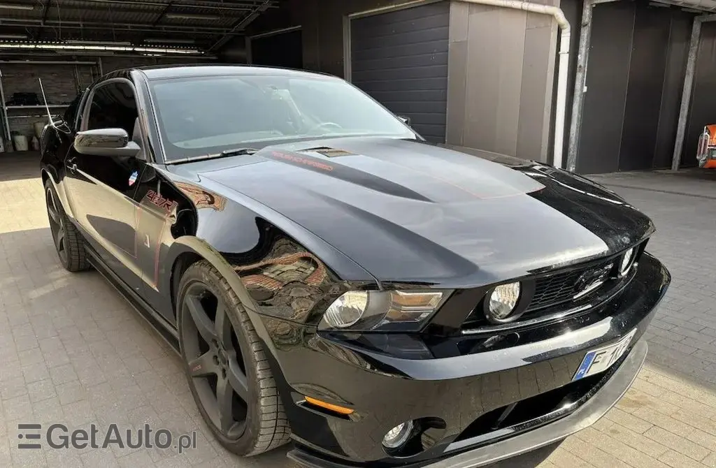 FORD Mustang 