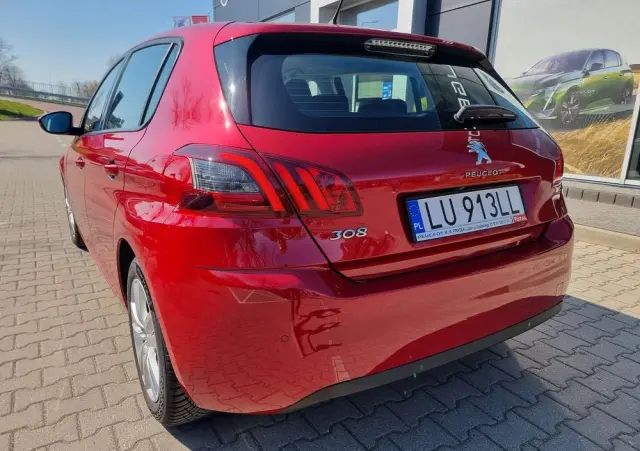 PEUGEOT 308 