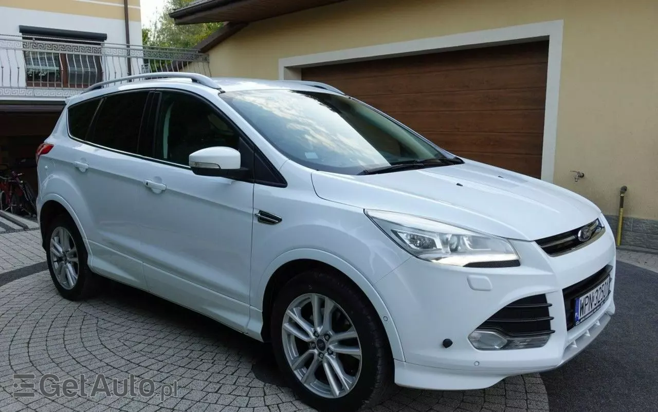 FORD Kuga 