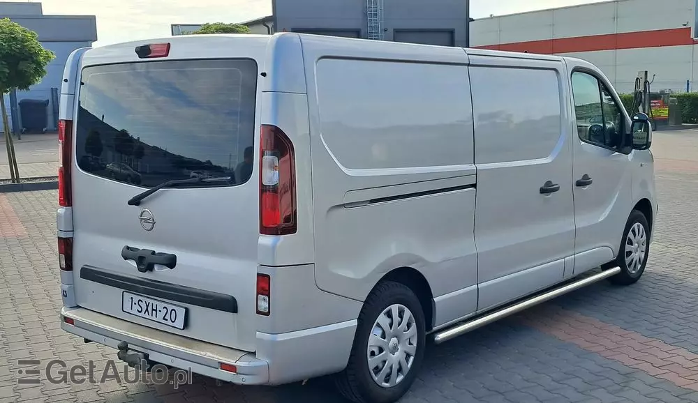 OPEL VIVARO 