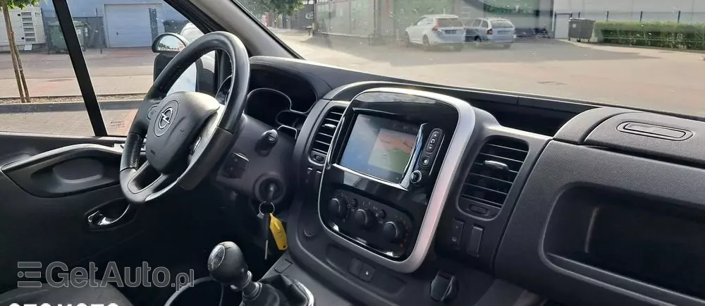 OPEL VIVARO 