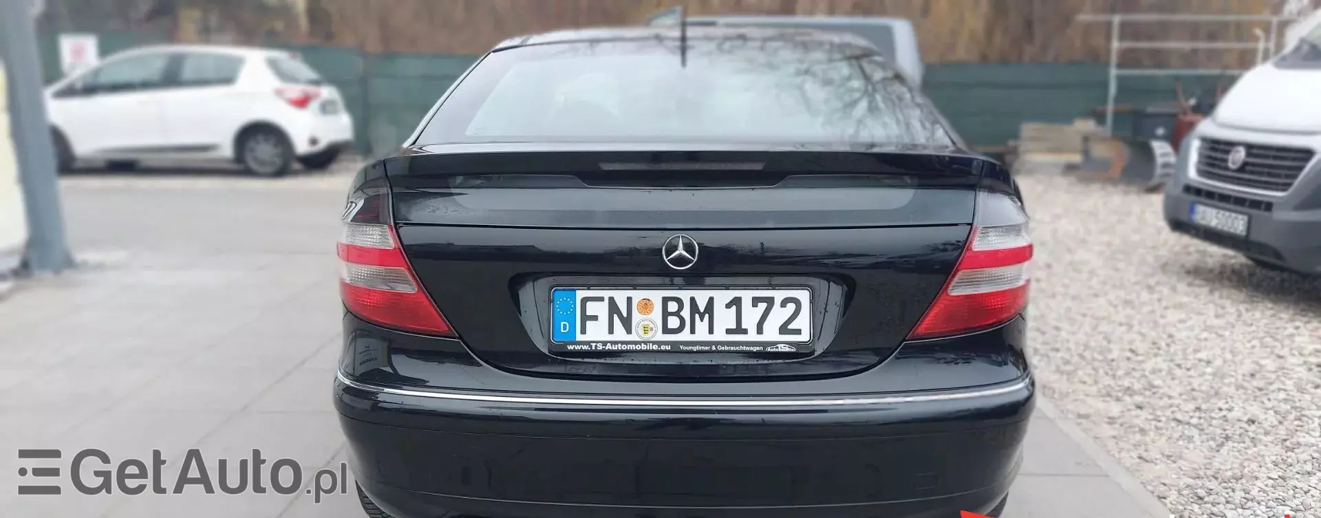 MERCEDES-BENZ Klasa C C 180 Kompressor (143 KM)