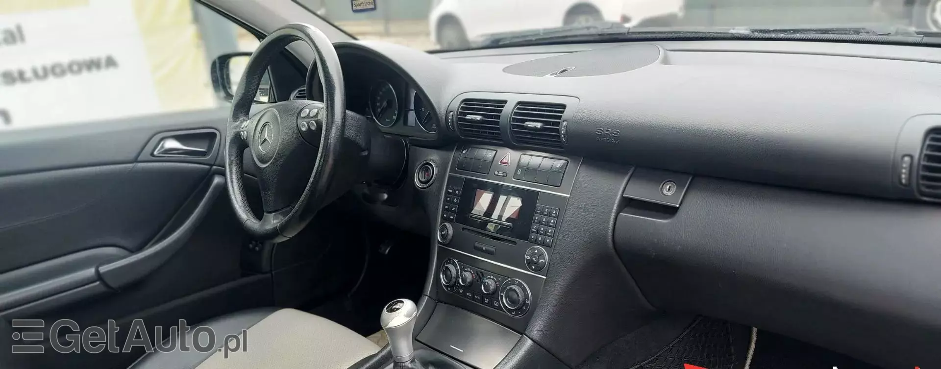 MERCEDES-BENZ Klasa C C 180 Kompressor (143 KM)