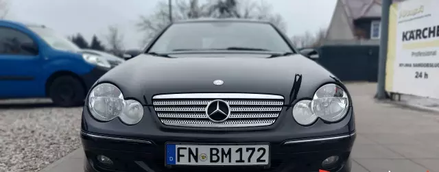 MERCEDES-BENZ Klasa C C 180 Kompressor (143 KM)