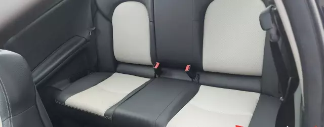 MERCEDES-BENZ Klasa C C 180 Kompressor (143 KM)