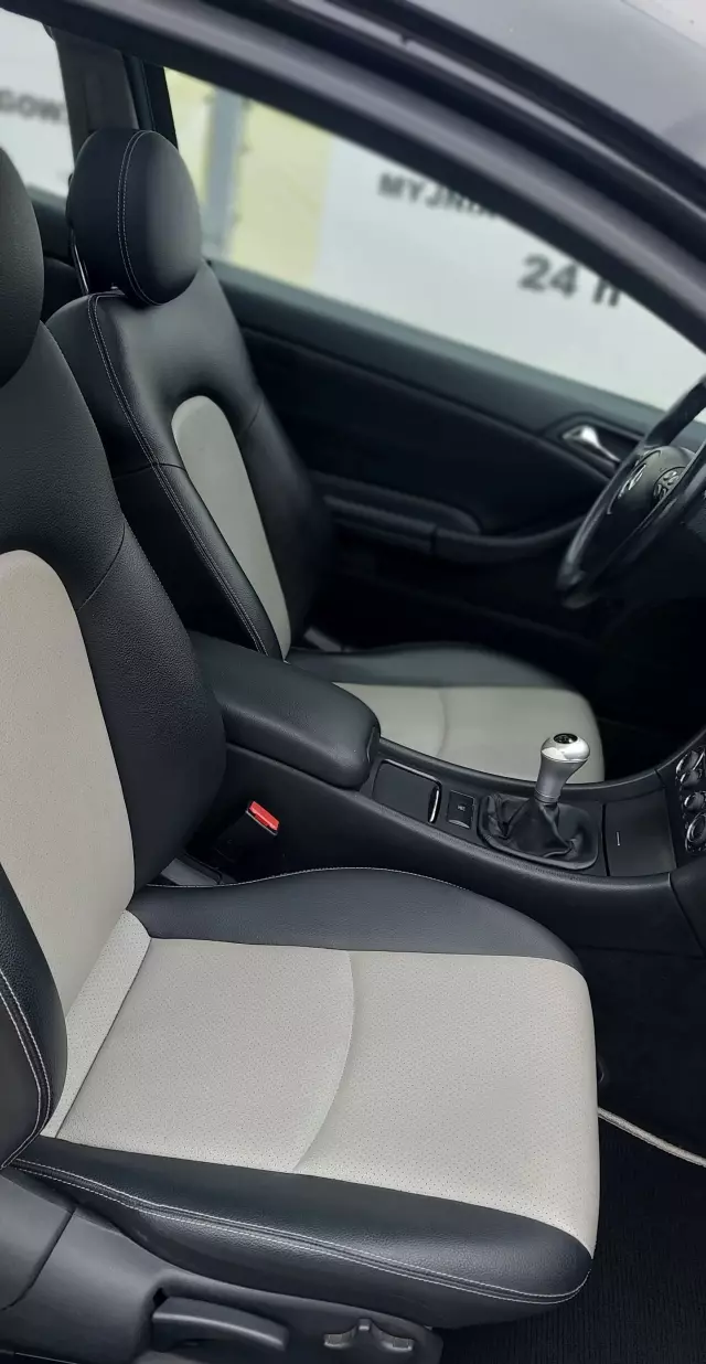 MERCEDES-BENZ Klasa C C 180 Kompressor (143 KM)