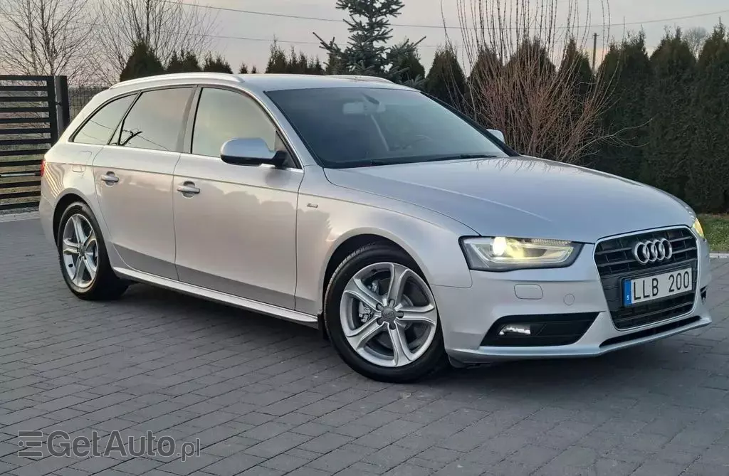 AUDI A4 