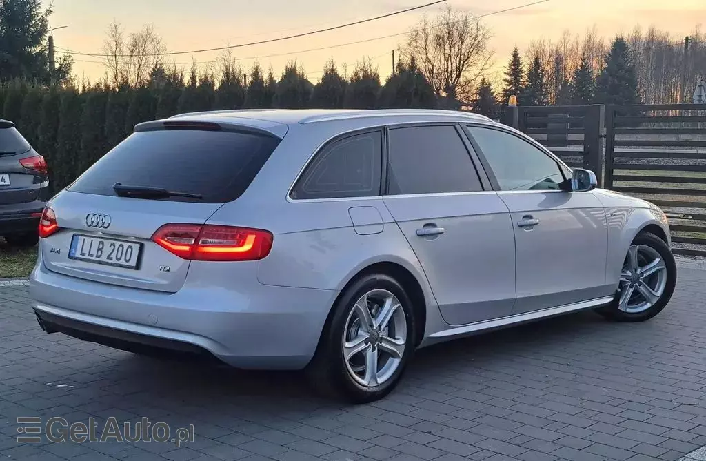 AUDI A4 