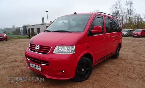 VOLKSWAGEN Multivan 