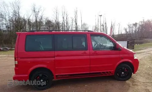 VOLKSWAGEN Multivan 