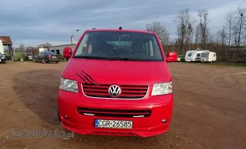VOLKSWAGEN Multivan 
