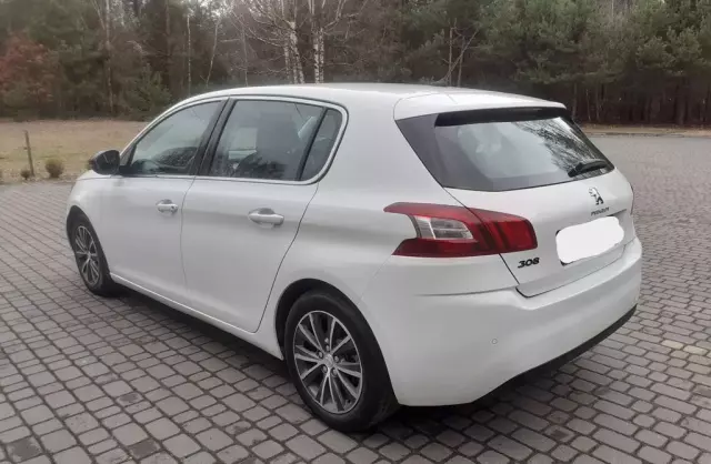 PEUGEOT 308 