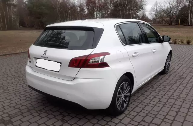 PEUGEOT 308 
