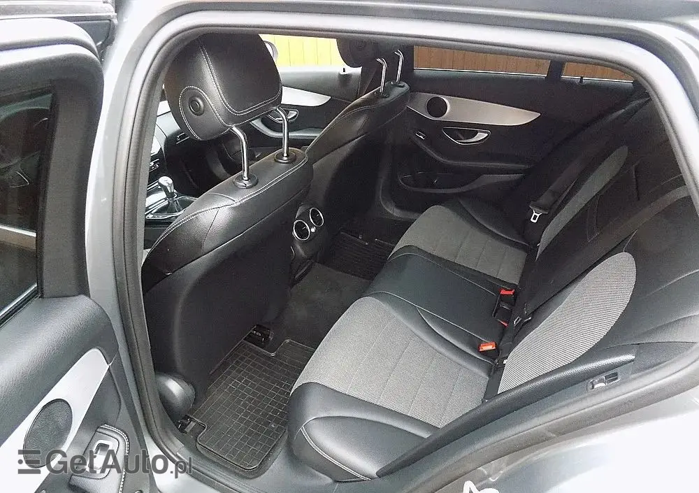 MERCEDES-BENZ Klasa C 180 (BlueTEC) d T Exclusive