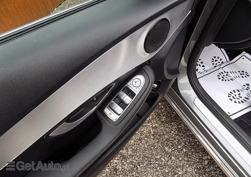 MERCEDES-BENZ Klasa C 180 (BlueTEC) d T Exclusive