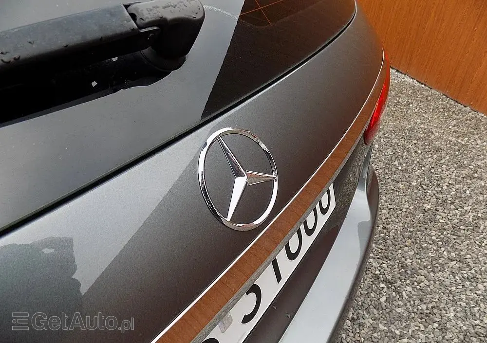 MERCEDES-BENZ Klasa C 180 (BlueTEC) d T Exclusive