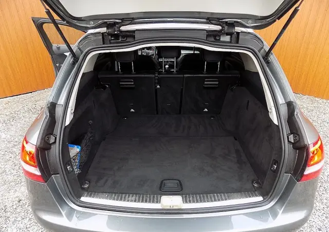 MERCEDES-BENZ Klasa C 180 (BlueTEC) d T Exclusive