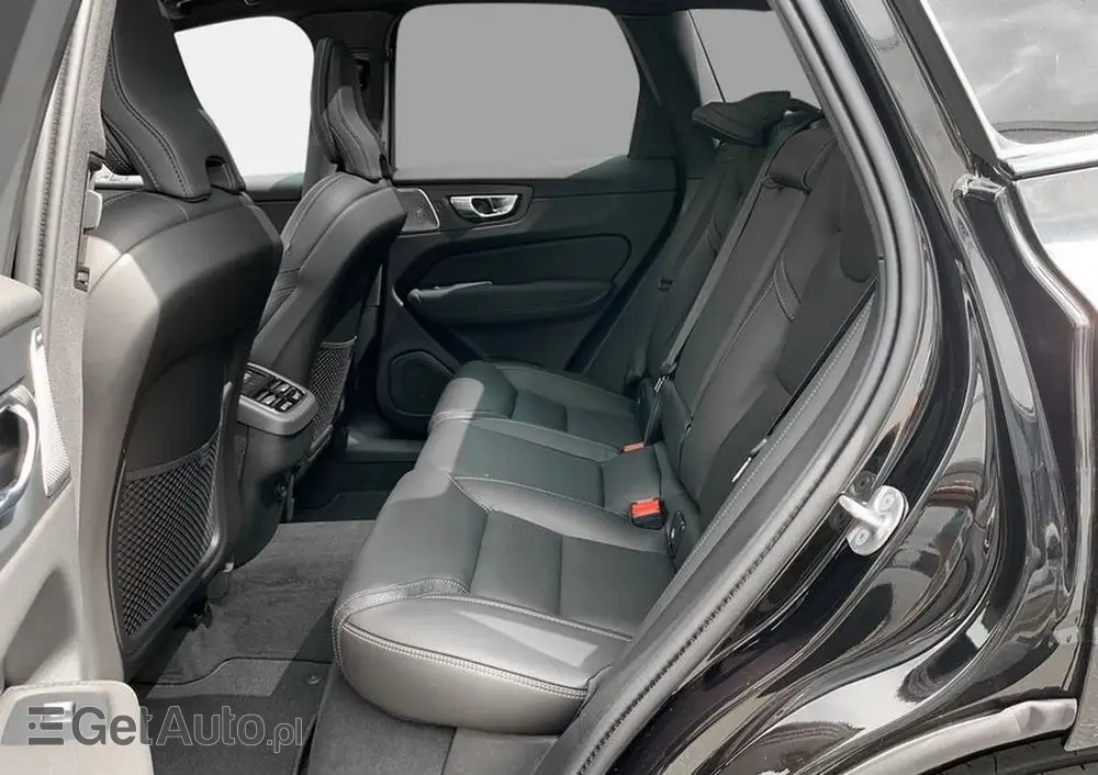 VOLVO XC 60 B5 B AWD Ultra Black Edition