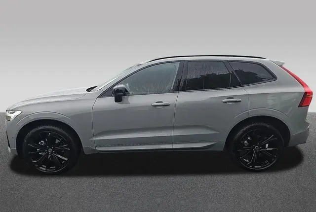 VOLVO XC 60 B5 B AWD Ultra Black Edition