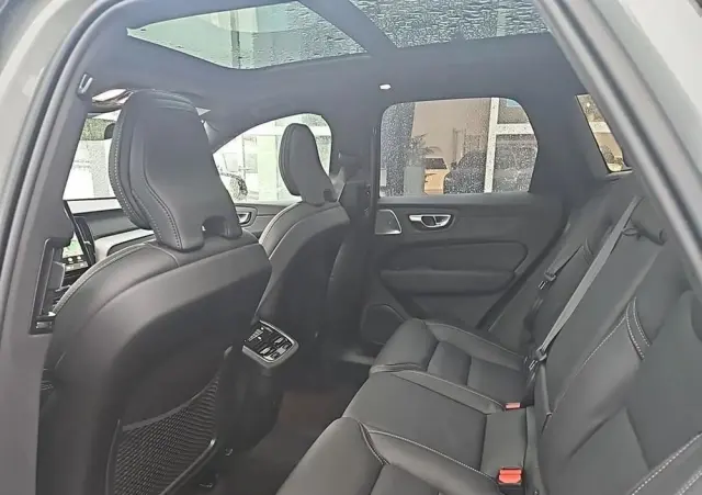 VOLVO XC 60 B5 B AWD Ultra Black Edition