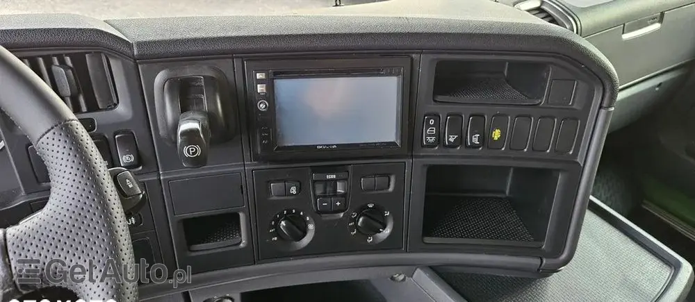 SCANIA G360 / KONTENER 8,5 M / ROLETA / OPONY 80% / AUTOMAT 