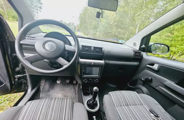 VOLKSWAGEN Fox 1.2 i (55 KM)