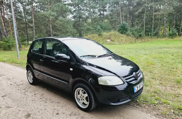 VOLKSWAGEN Fox 1.2 i (55 KM)