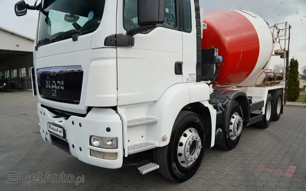 MAN TGS 32.400 / 8x4 / BETONOMIESZARKA LIEBHERR   / GRUSZKA 9 M3 / ALUFELGI / EURO 5 